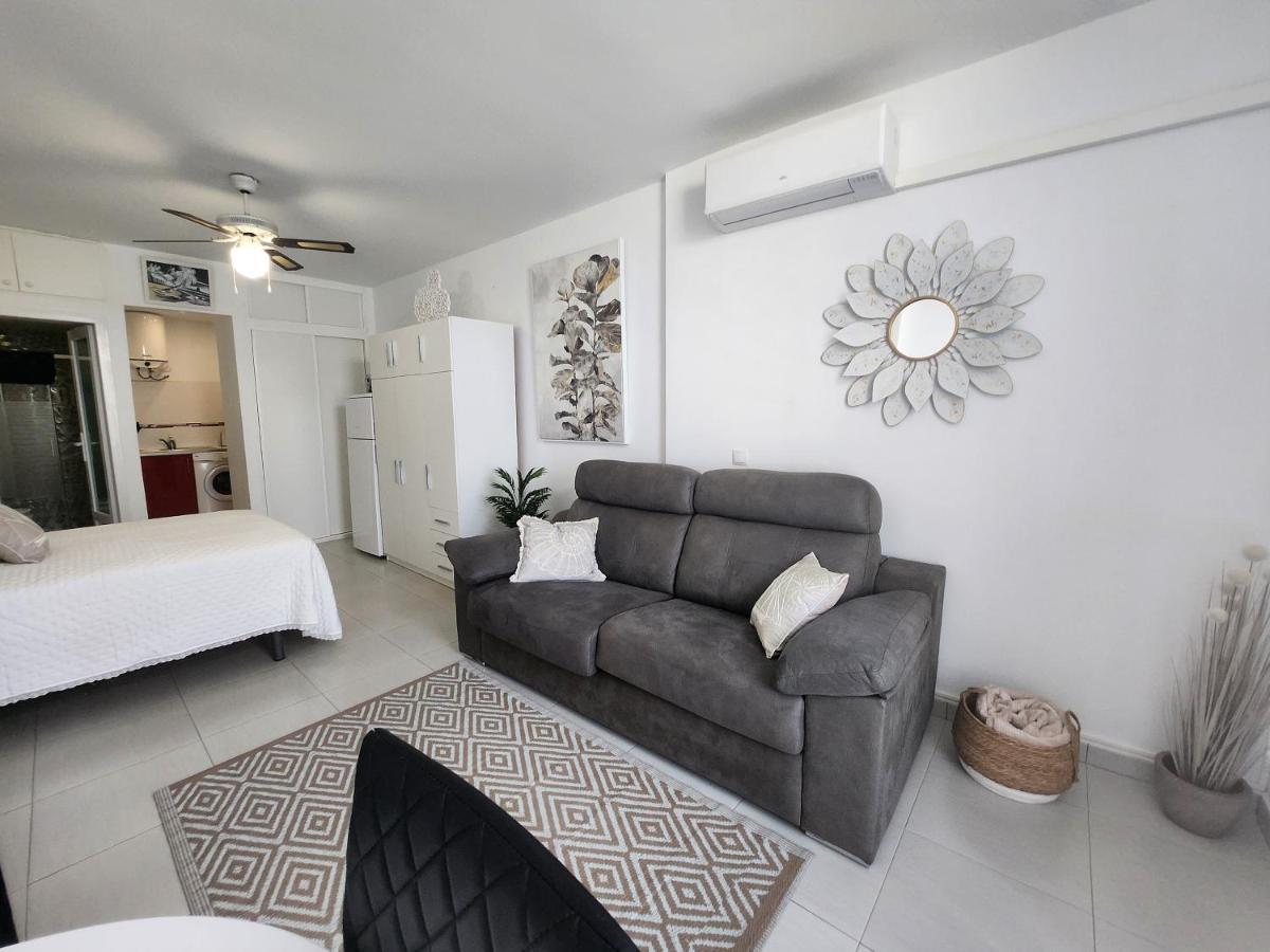 Estudio En Urbanizacion Naturista Con Piscina Junto Al Mar